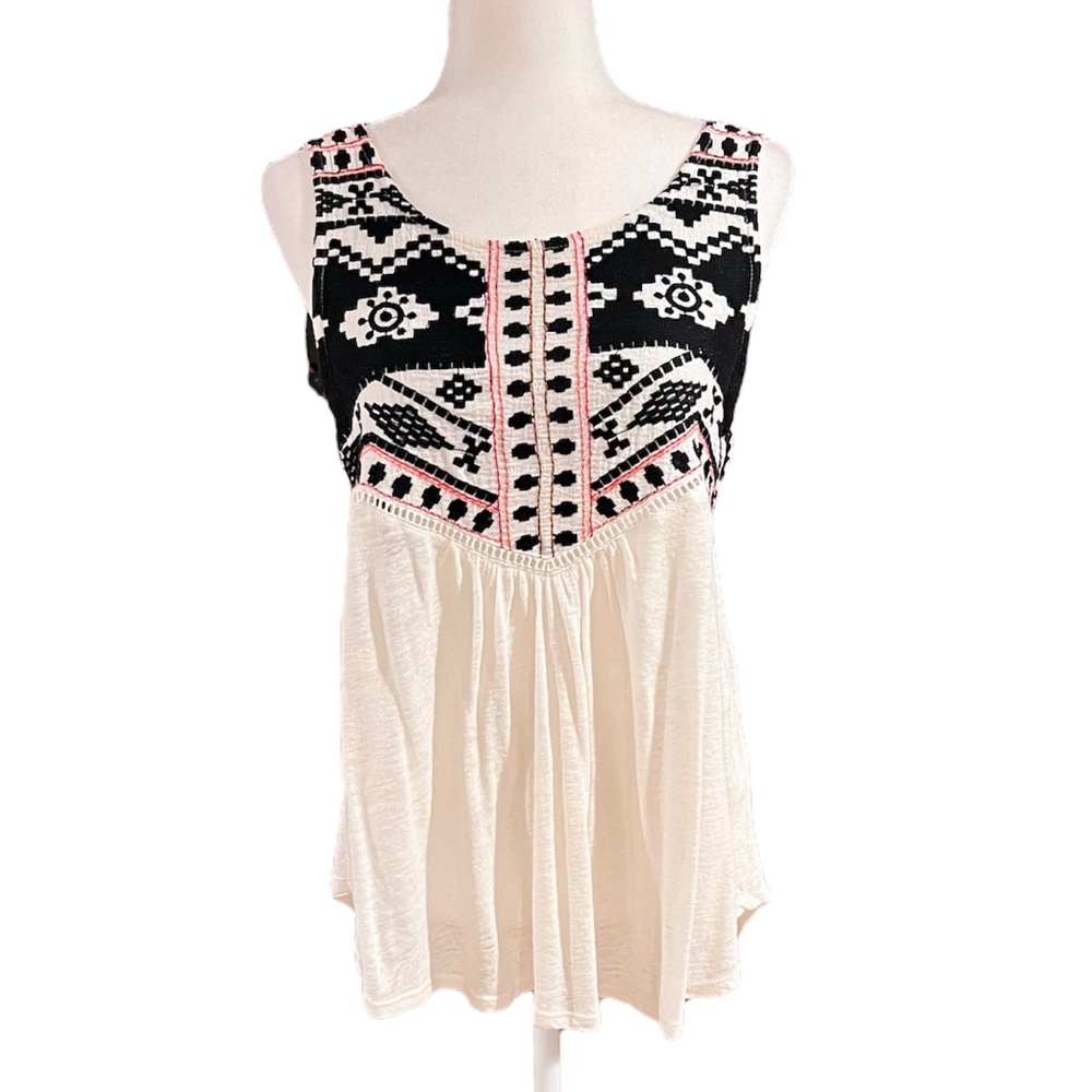 Lucky Brand Embroidered Keyhole Back Tank Top - Picture 3 of 9